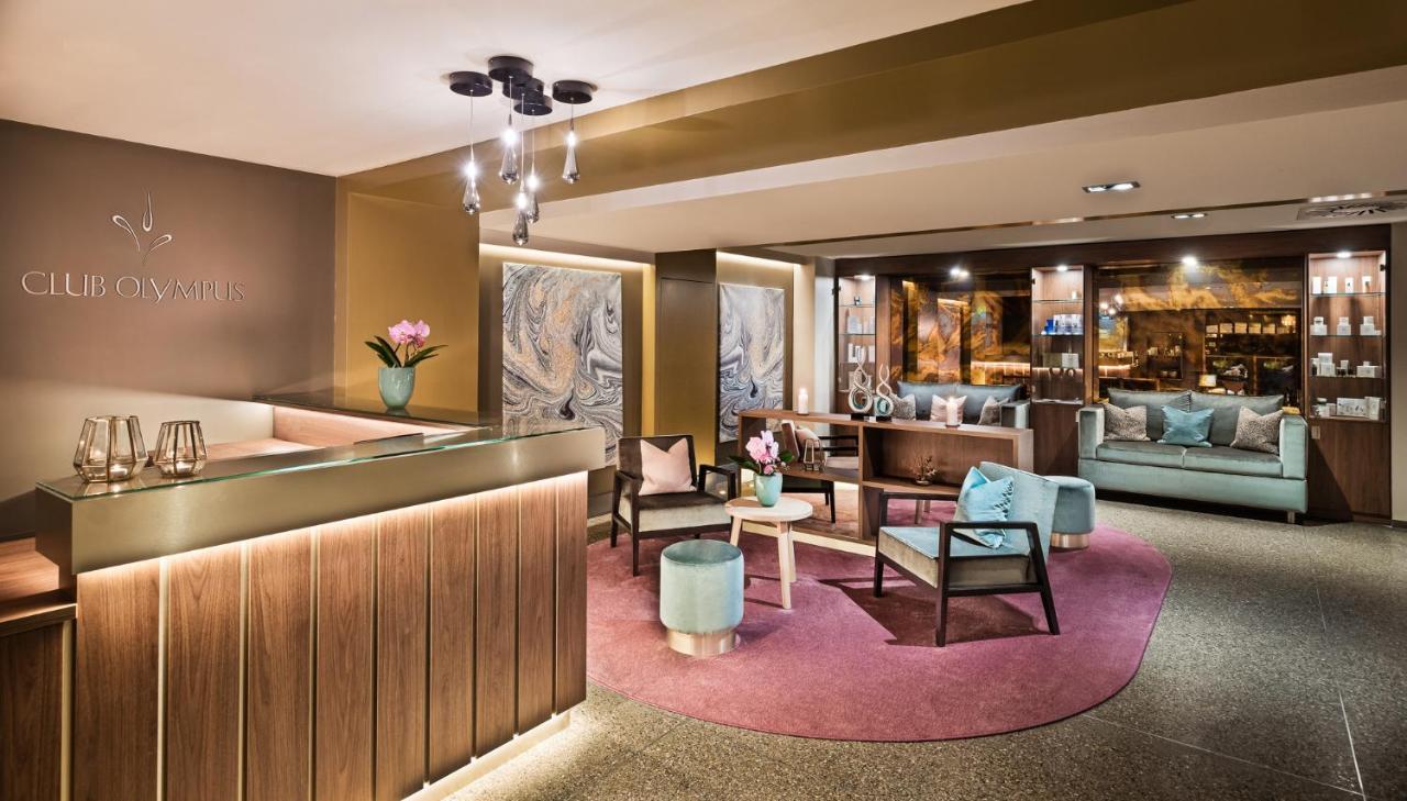 متنزه حياة هامبورغ المظهر الخارجي الصورة The lobby of the hotel