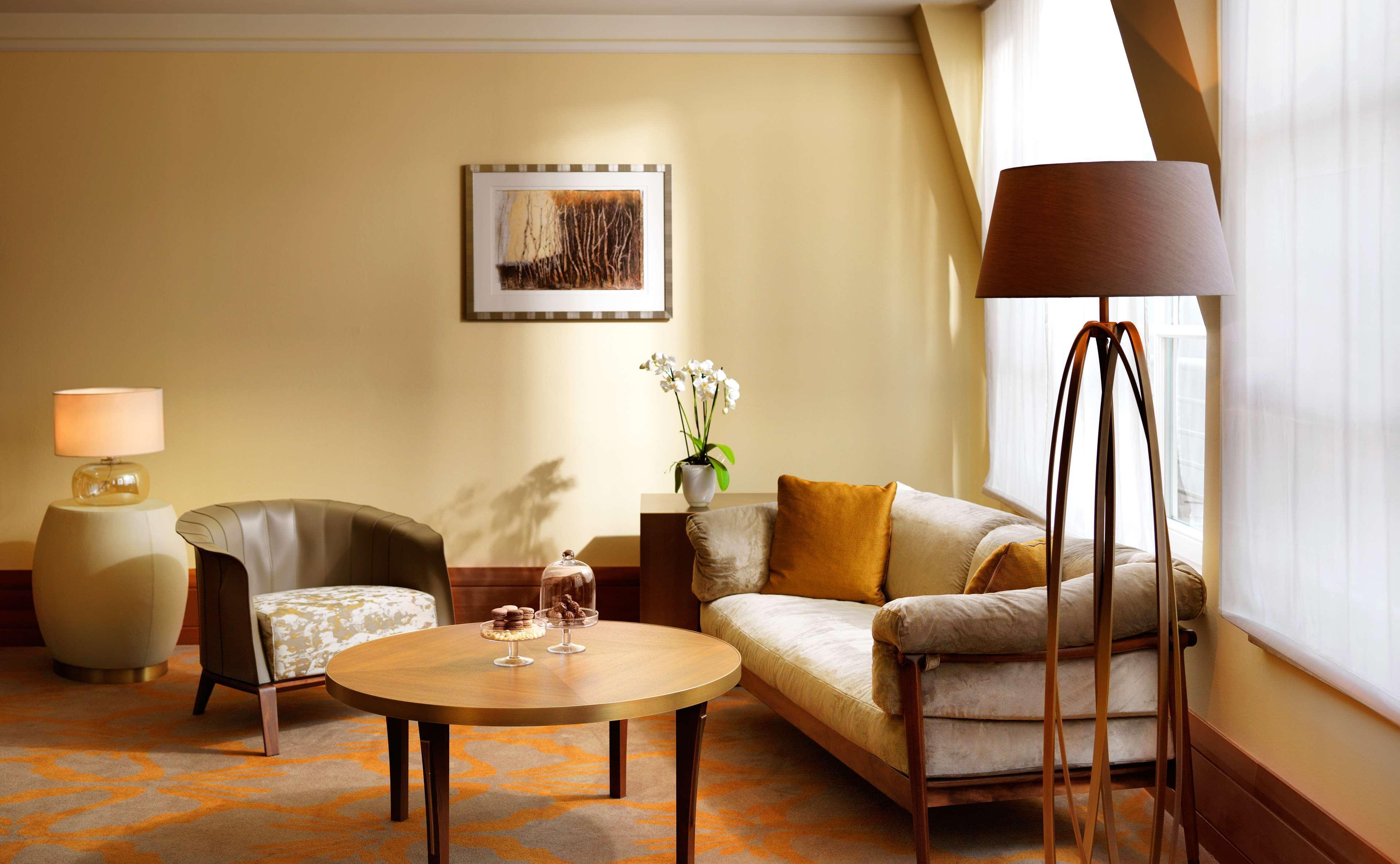 متنزه حياة هامبورغ المظهر الخارجي الصورة A suite at the Mandarin Oriental, Munich