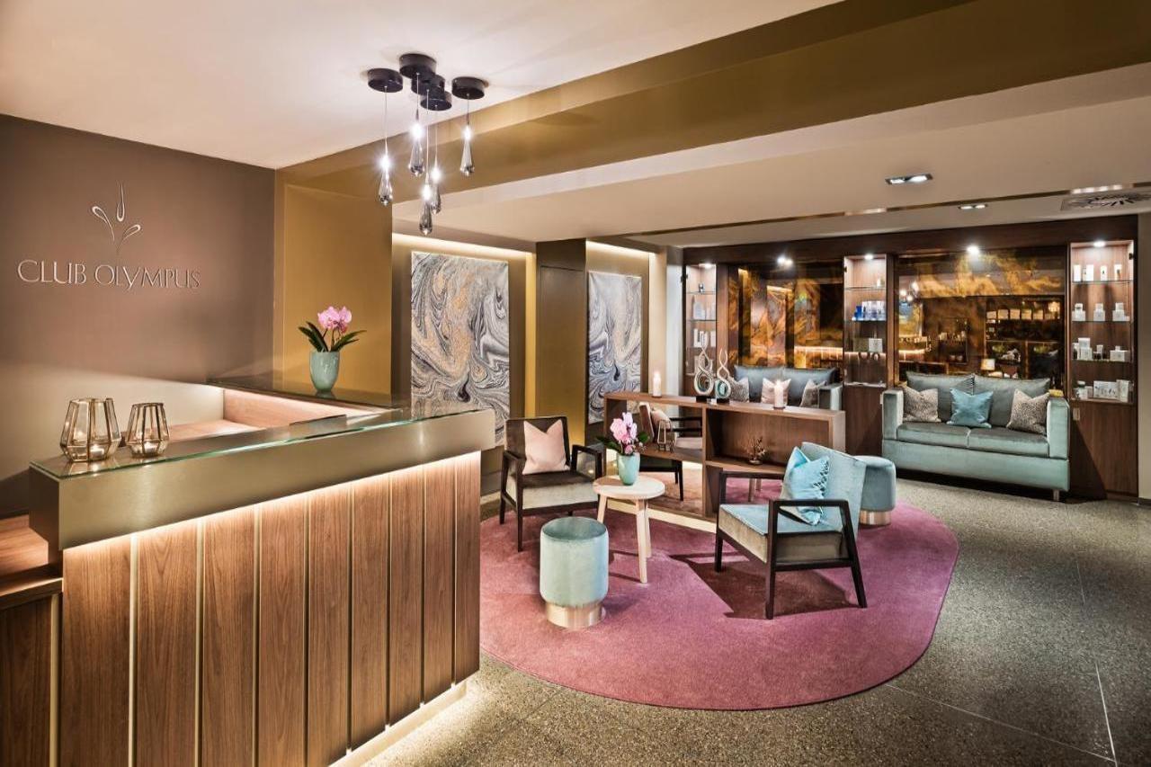 متنزه حياة هامبورغ المظهر الخارجي الصورة The lobby of the hotel